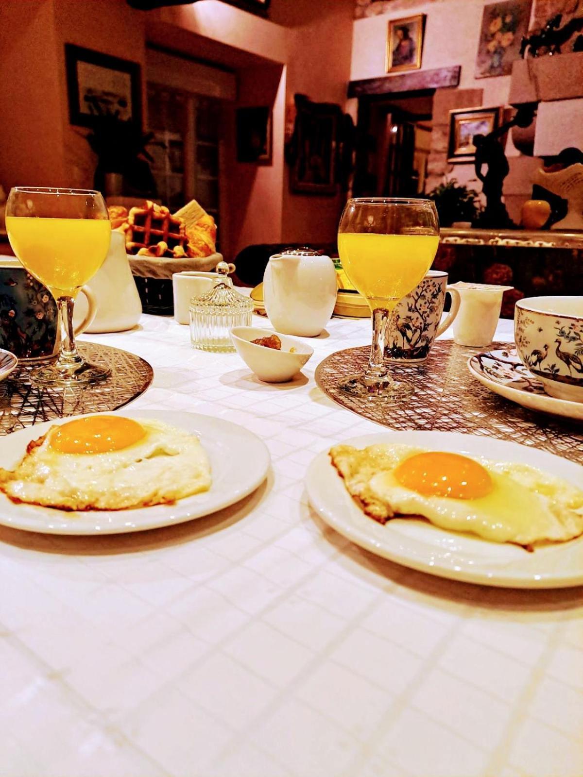 Chambre D'Hotes Avec Petit Dejeuner Compris A Megrit Luaran gambar