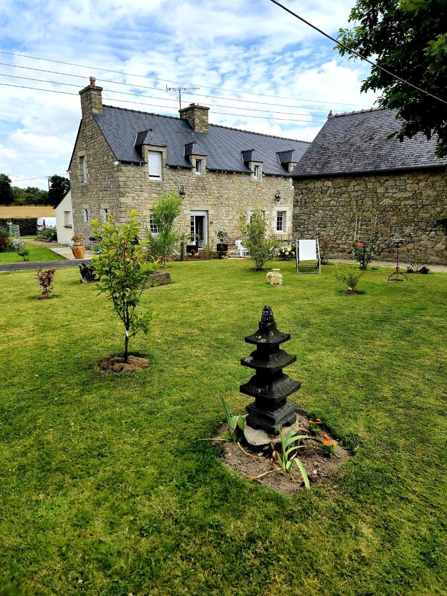 Chambre D'Hotes Avec Petit Dejeuner Compris A Megrit Luaran gambar
