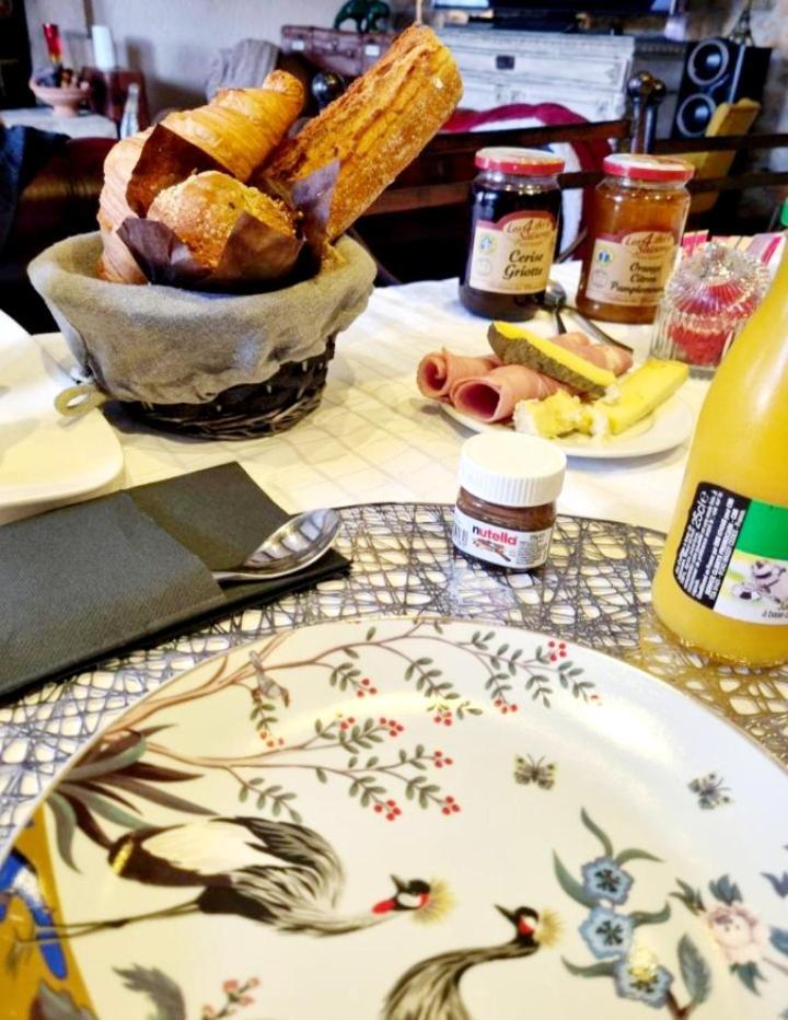 Chambre D'Hotes Avec Petit Dejeuner Compris A Megrit Luaran gambar