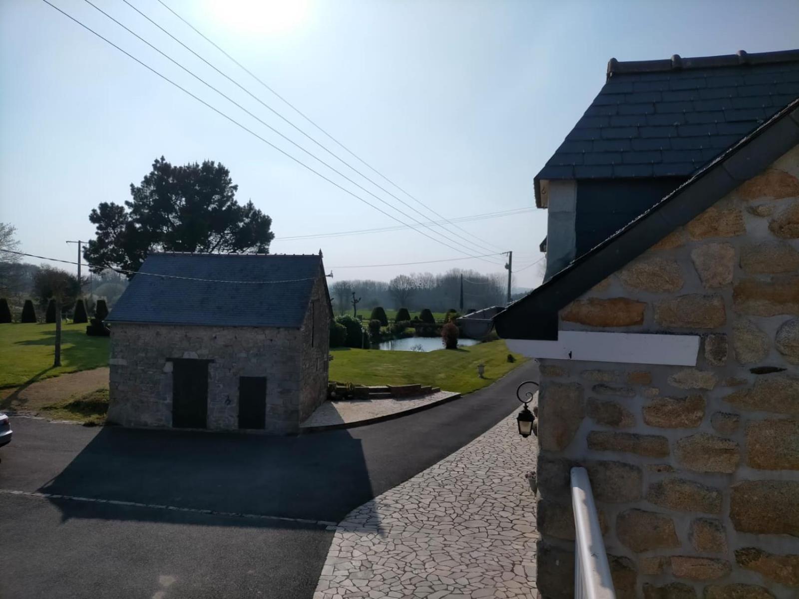 Chambre D'Hotes Avec Petit Dejeuner Compris A Megrit Luaran gambar