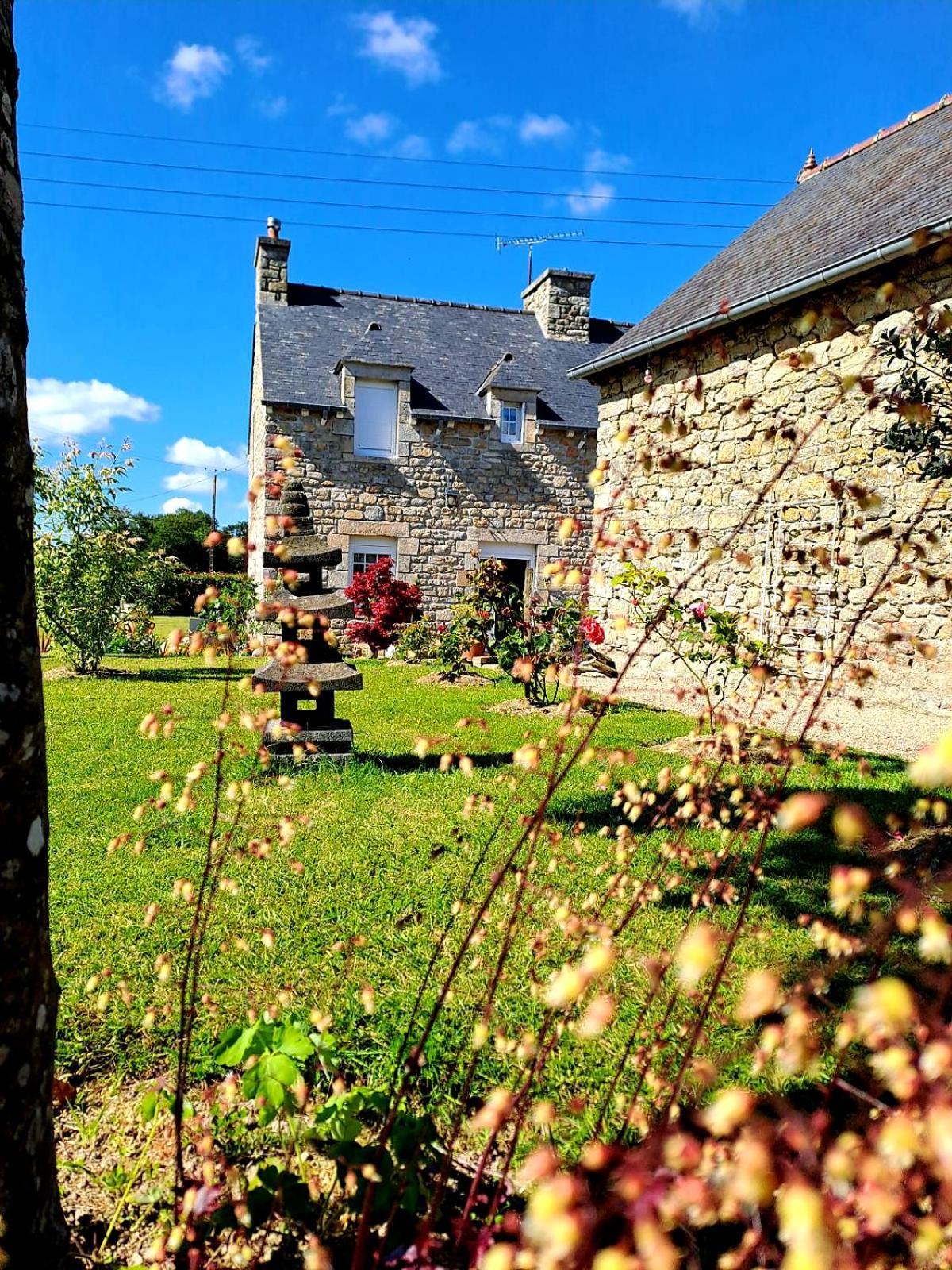 Chambre D'Hotes Avec Petit Dejeuner Compris A Megrit Luaran gambar