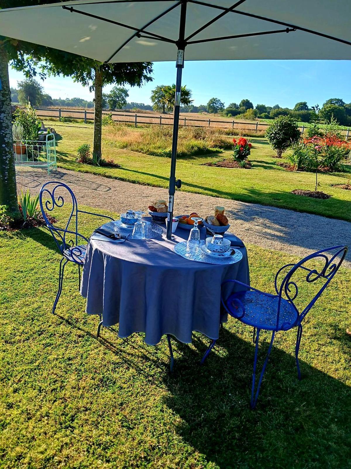 Chambre D'Hotes Avec Petit Dejeuner Compris A Megrit Luaran gambar