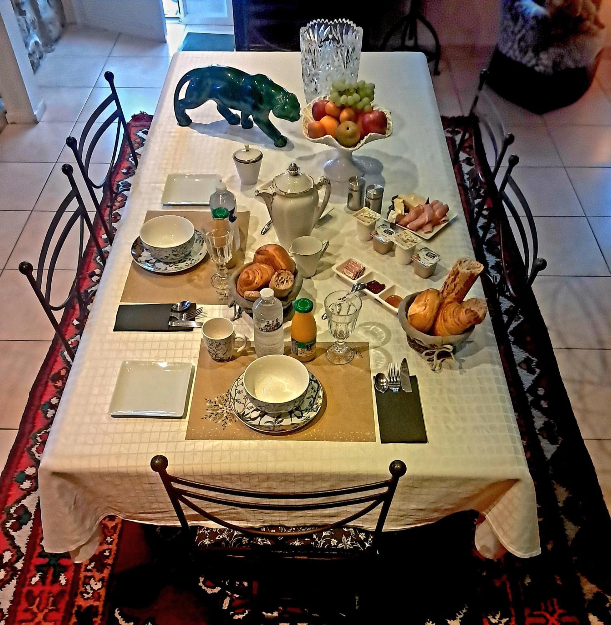 Chambre D'Hotes Avec Petit Dejeuner Compris A Megrit Luaran gambar